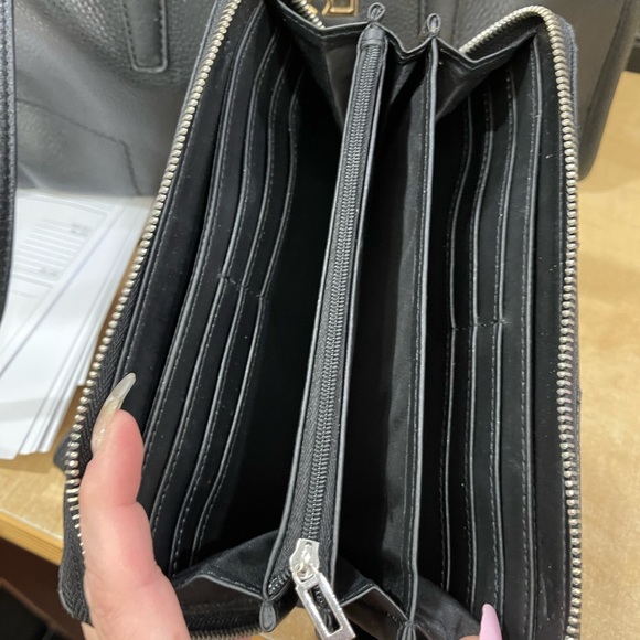 Guess zippered wallet - Picture 6 of 6